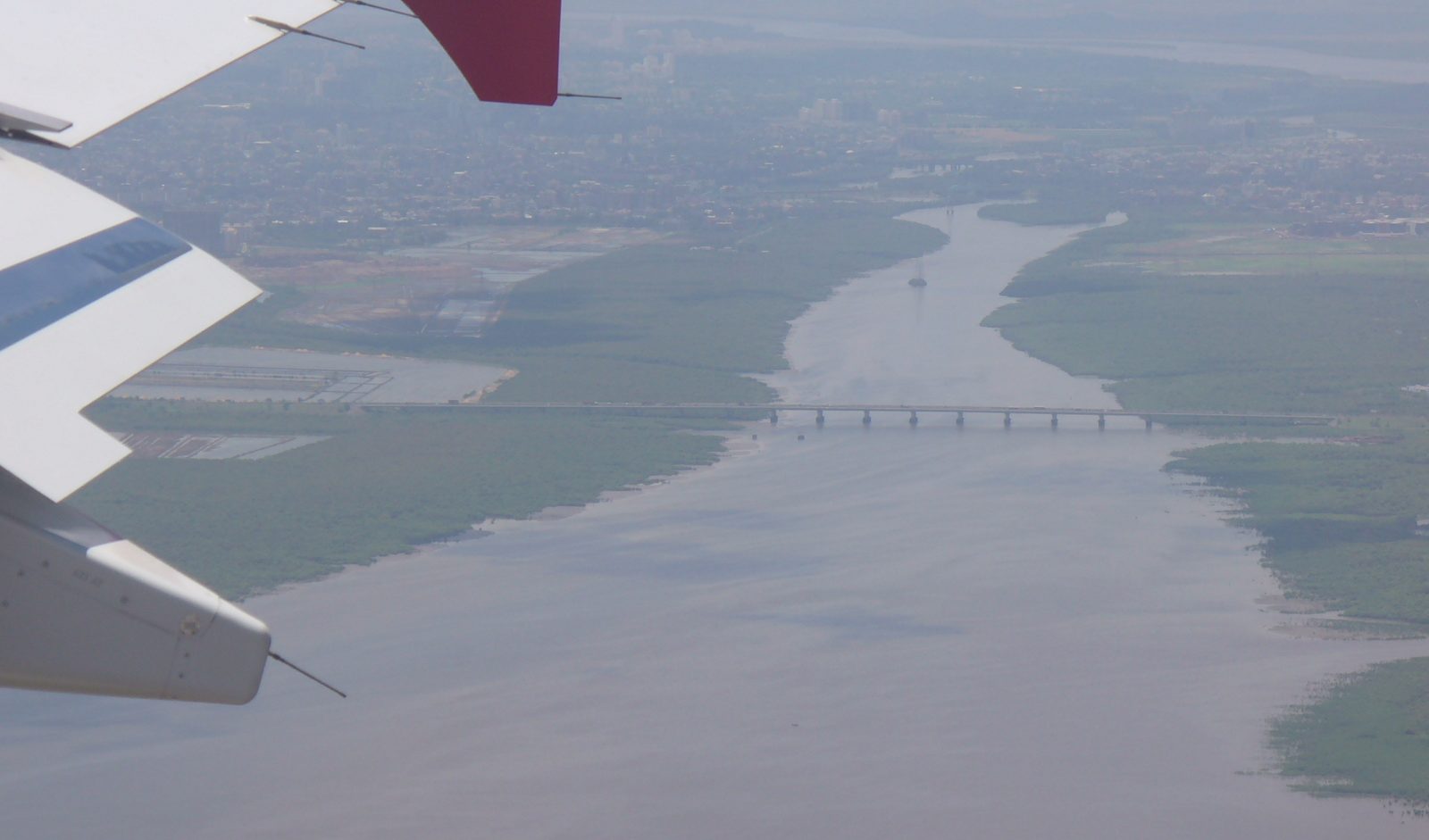 Airoli bridge and Mumbai from the air